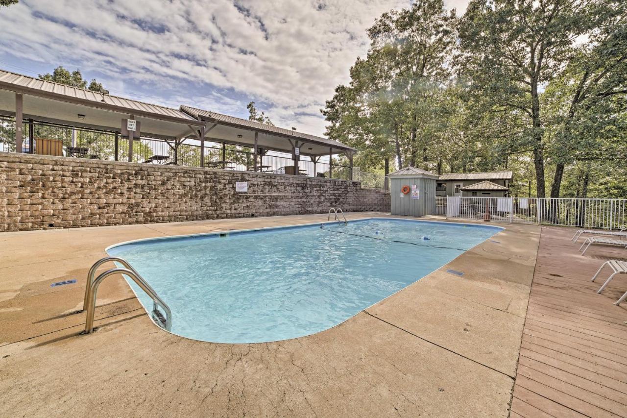 Reed Springs Condo With Furnished Deck And Pool Access Reeds Spring エクステリア 写真